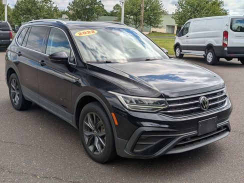 Used 2022 Volkswagen Tiguan SE AWD/4WD image 3