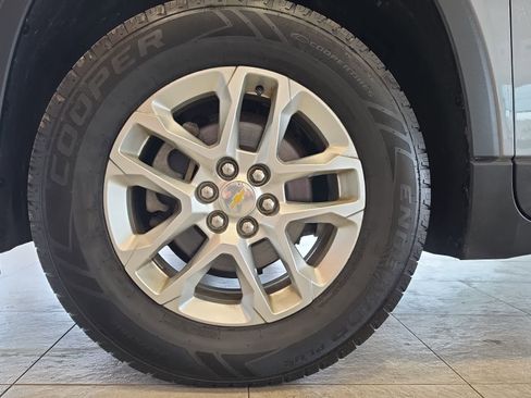 Used 2018 Chevrolet Traverse LS FWD image 13