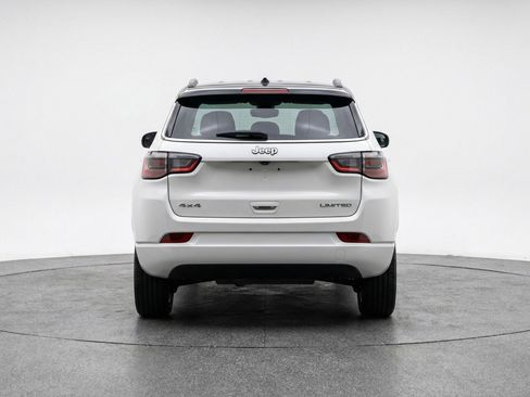 Used 2025 Jeep Compass Limited AWD/4WD image 7