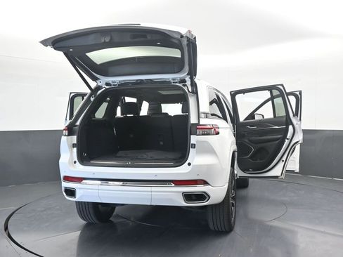 Used 2024 Jeep Grand Cherokee Overland w/ Adv Protech Group III image 83