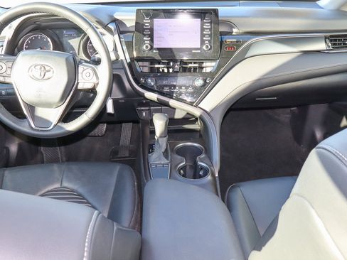 Used 2024 Toyota Camry SE image 13