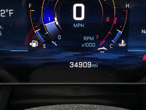Used 2025 Chevrolet Equinox LT FWD image 37