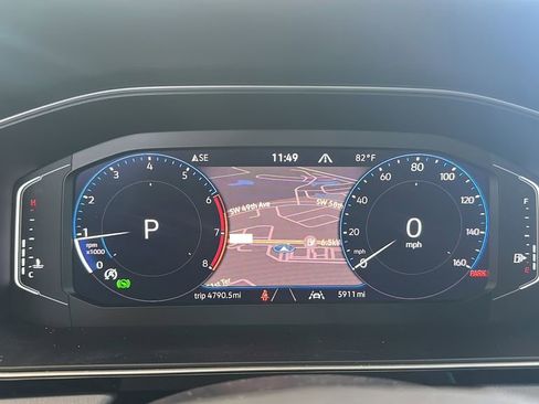 Used 2025 Volkswagen Jetta SEL image 29