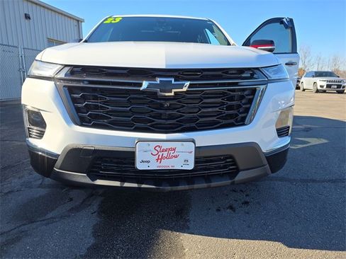 Used 2023 Chevrolet Traverse Premier w/ Redline Edition image 15
