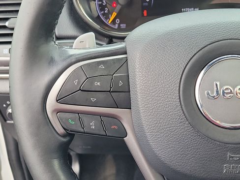 Used 2020 Jeep Grand Cherokee Limited X image 24