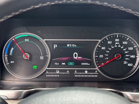 Certified 2023 Kia Sorento EX AWD/4WD image 28