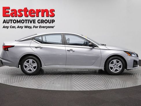 Used 2024 Nissan Altima 2.5 S FWD image 4