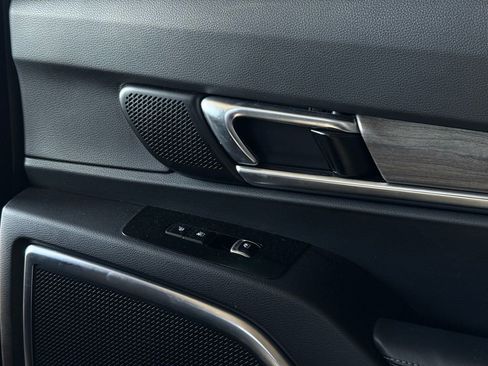 Certified 2022 Kia Telluride SX w/ SX Prestige Package image 38