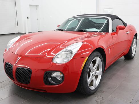 Used 2007 Pontiac Solstice GXP w/ Premium Package RWD image 7