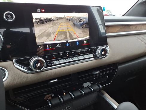 New 2026 GMC Canyon Denali w/ LPO, Denali Black Edition image 22