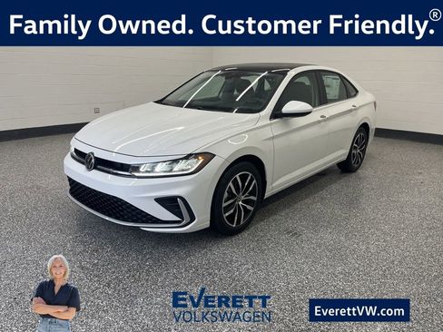New 2026 Volkswagen Jetta SE FWD image 1
