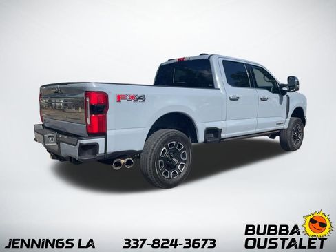 Used 2024 Ford F250 Platinum image 5