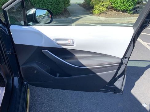 Used 2025 Toyota Corolla SE FWD image 13