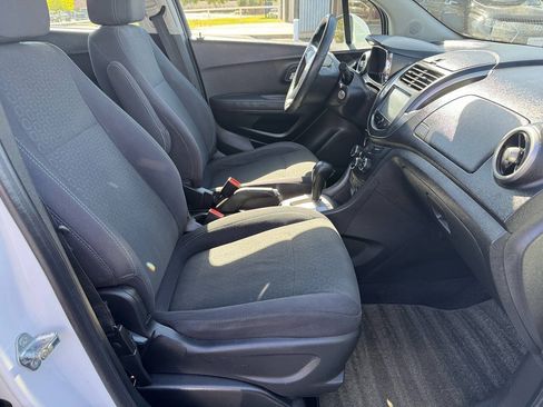 Used 2015 Chevrolet Trax LS w/ LPO, Cargo Package FWD image 20