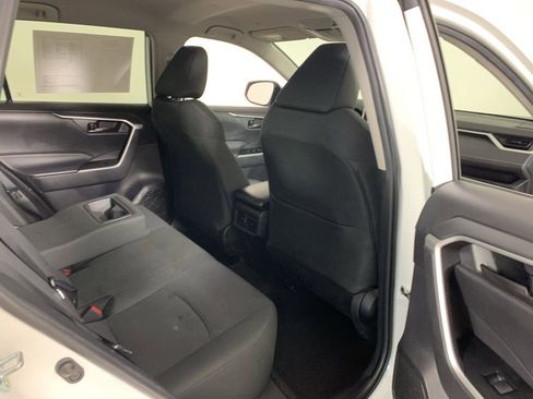 Used 2024 Toyota RAV4 LE AWD/4WD image 34