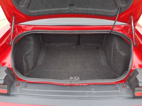 Used 2016 Dodge Challenger SXT w/ Blacktop Package RWD image 7