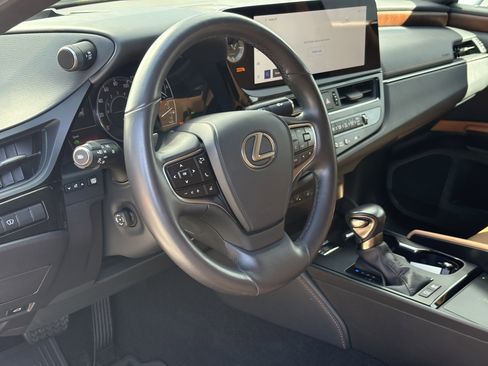 Used 2024 Lexus ES 300h w/ Premium Package FWD image 14