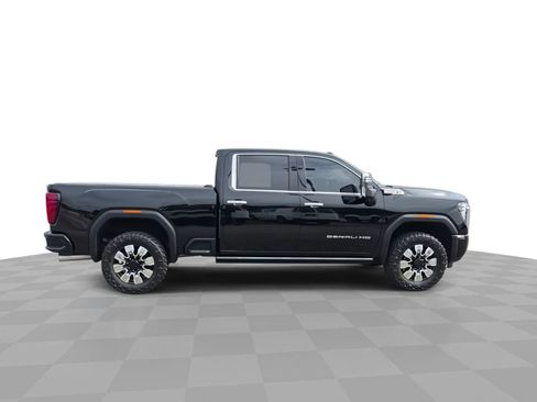 Certified 2025 GMC Sierra 2500 Denali w/ Technology Package AWD/4WD image 9