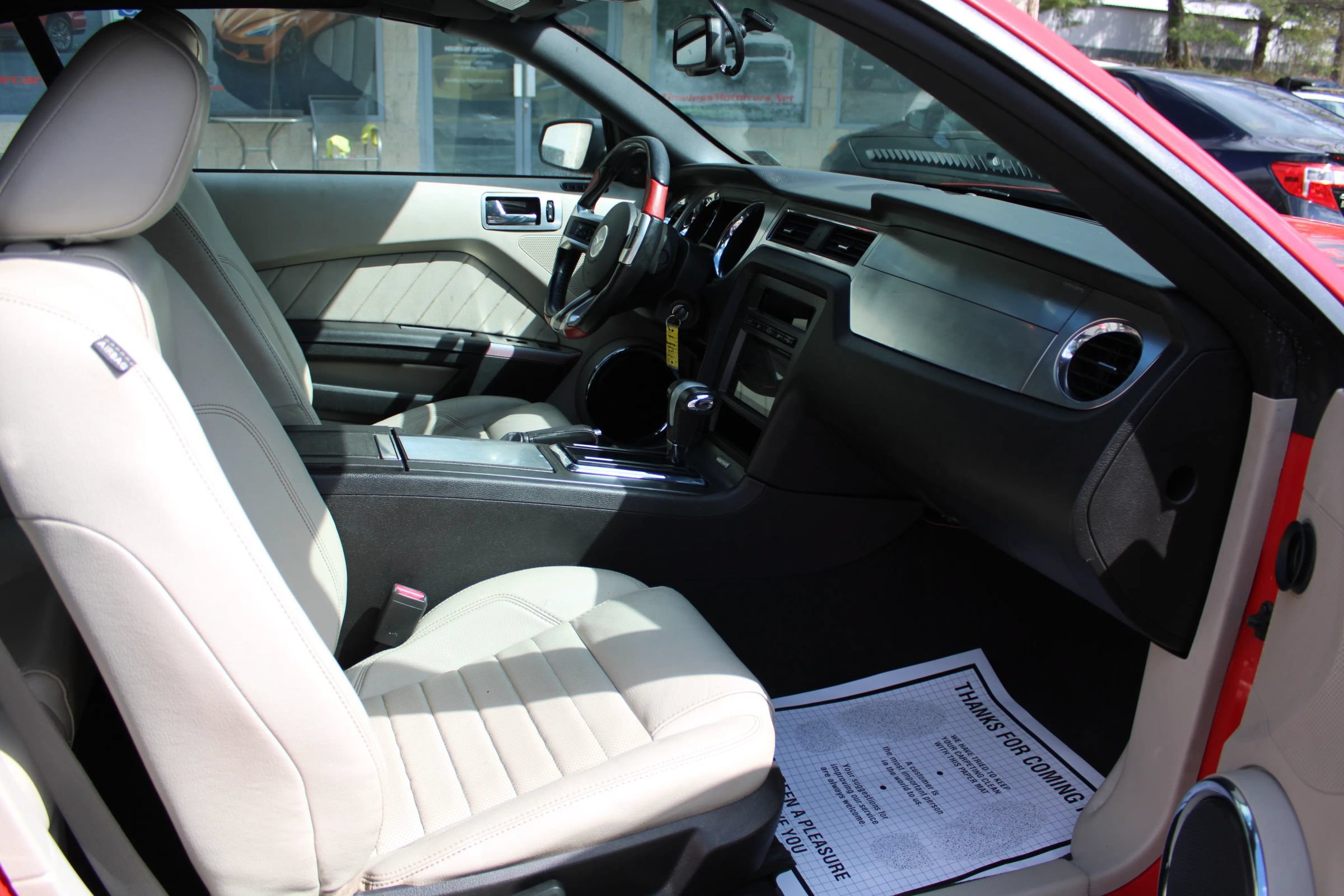 Used 2010 Ford Mustang Convertible RWD image 19