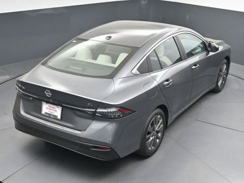 New 2026 Nissan Sentra SL w/ Floor Mat Package FWD image 34