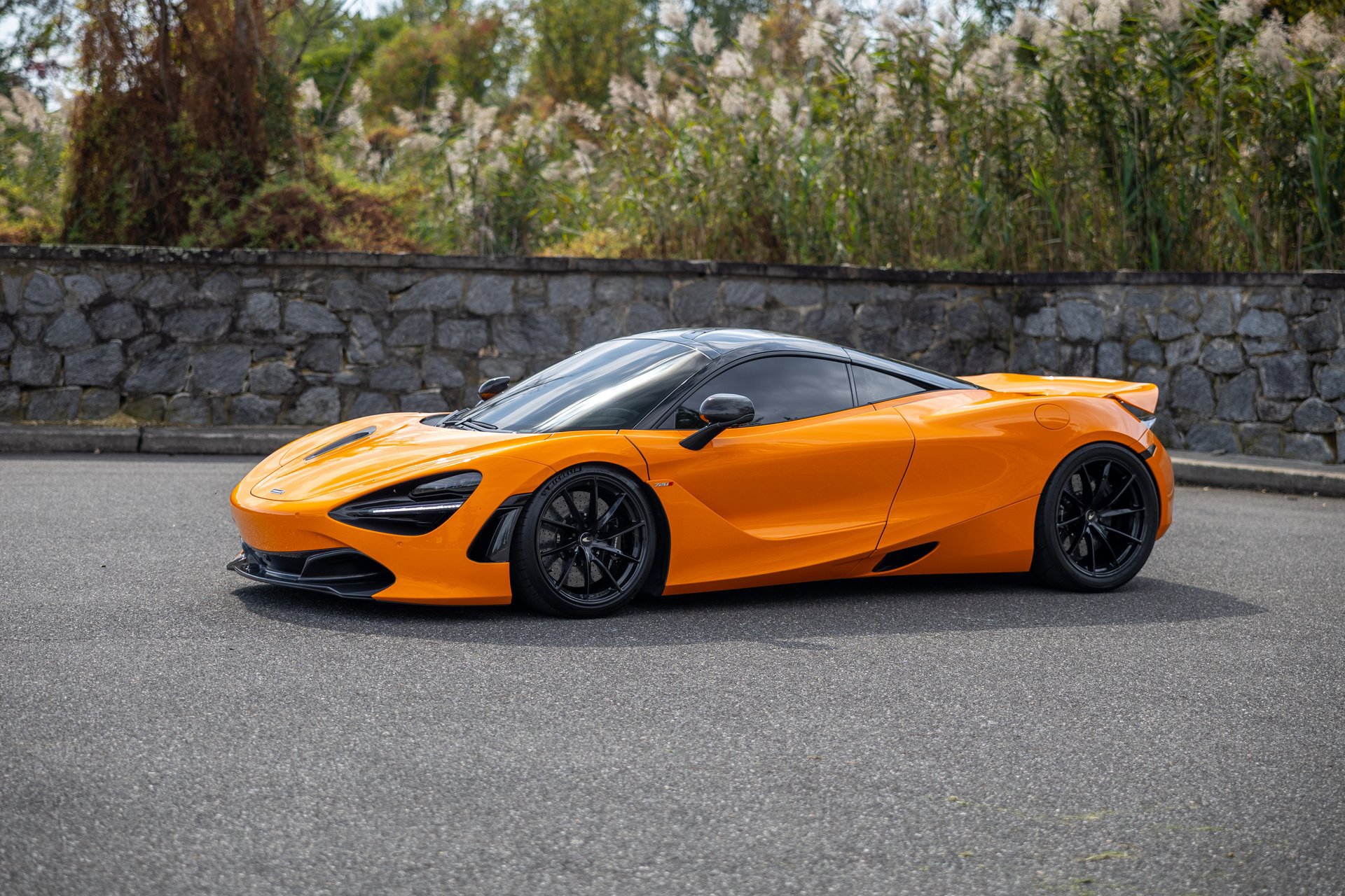 Used 2019 McLaren 720S RWD image 22