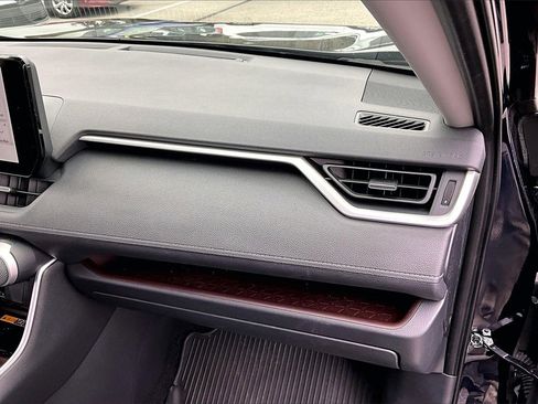 Used 2025 Toyota RAV4 Limited w/ Advanced Technology Package image 23