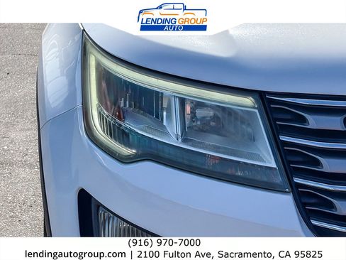 Used 2017 Ford Explorer XLT FWD image 7