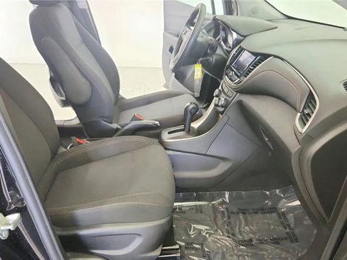 Used 2020 Chevrolet Trax LS w/ Tint and Cruise Package FWD image 36