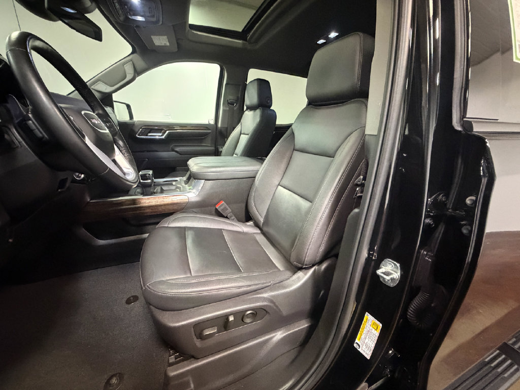 Used 2024 GMC Sierra 1500 Elevation w/ Elevation Premium Package AWD/4WD image 12