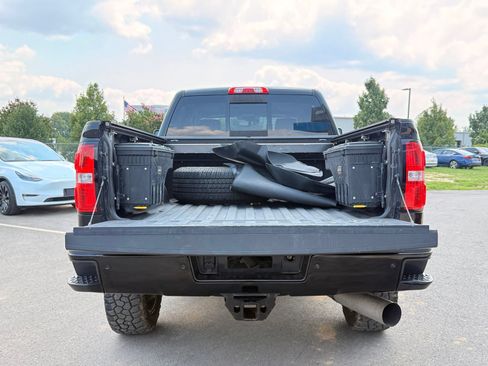 Used 2017 GMC Sierra 2500 Denali w/ Duramax Plus Package AWD/4WD image 49
