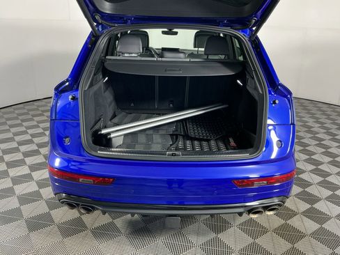 Used 2023 Audi SQ5 Prestige w/ Prestige Package image 21