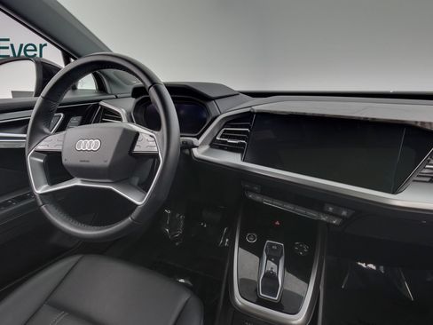 Used 2023 Audi Q4 e-tron Premium Plus w/ Premium Plus RWD image 25
