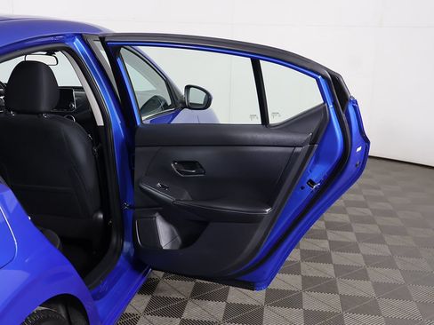 Used 2025 Nissan Sentra SV FWD image 19