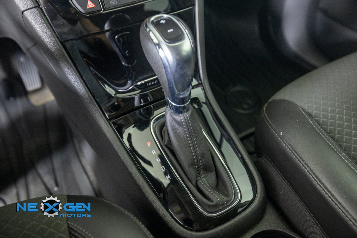 Used 2020 Buick Encore Preferred w/ Safety Package FWD image 23