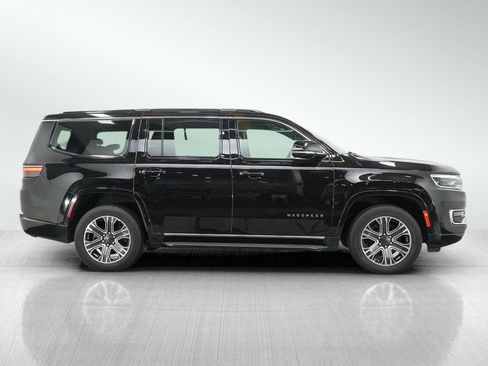 Used 2023 Jeep Wagoneer Series II AWD/4WD image 6