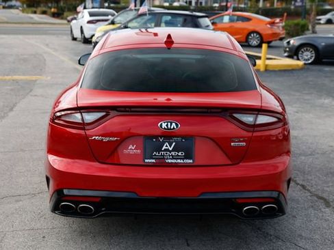 Used 2019 Kia Stinger GT2 image 14