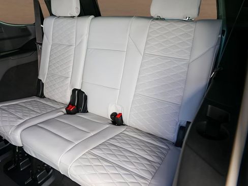 Certified 2025 Cadillac Escalade Sport Platinum w/ LPO, ONYX Package image 25