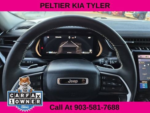 Used 2023 Jeep Grand Cherokee Limited w/ Black Appearance Package image 34