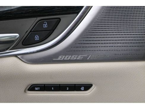 Used 2022 Cadillac XT6 Premium Luxury w/ Technology Package image 33