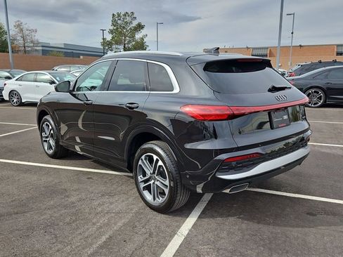 Certified 2025 Audi Q5 Premium w/ Convenience Package image 8