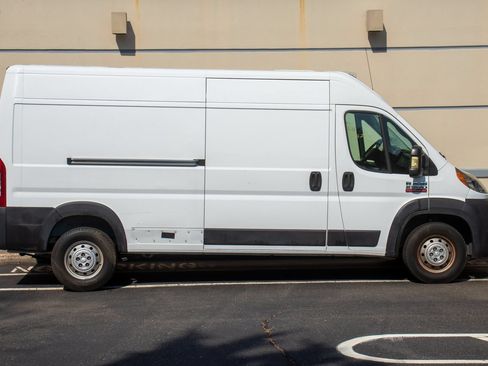 Used 2019 RAM ProMaster 2500 FWD image 8