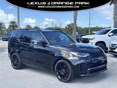 Used 2024 Land Rover Discovery Dynamic SE AWD/4WD image 1