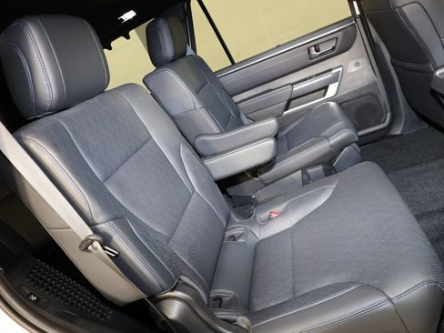 Used 2025 Toyota Sequoia Platinum image 44