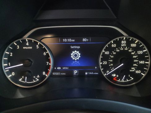 Used 2016 Nissan Murano SV w/ Cargo Package AWD/4WD image 23
