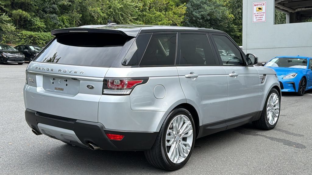 Used 2016 Land Rover Range Rover Sport HSE AWD/4WD image 4