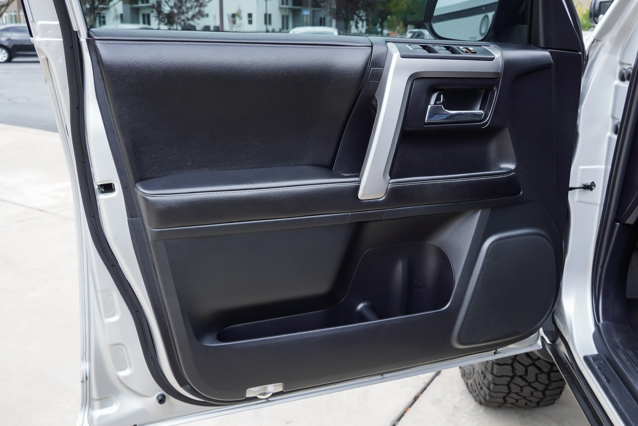 Used 2015 Toyota 4Runner SR5 Premium AWD/4WD image 20