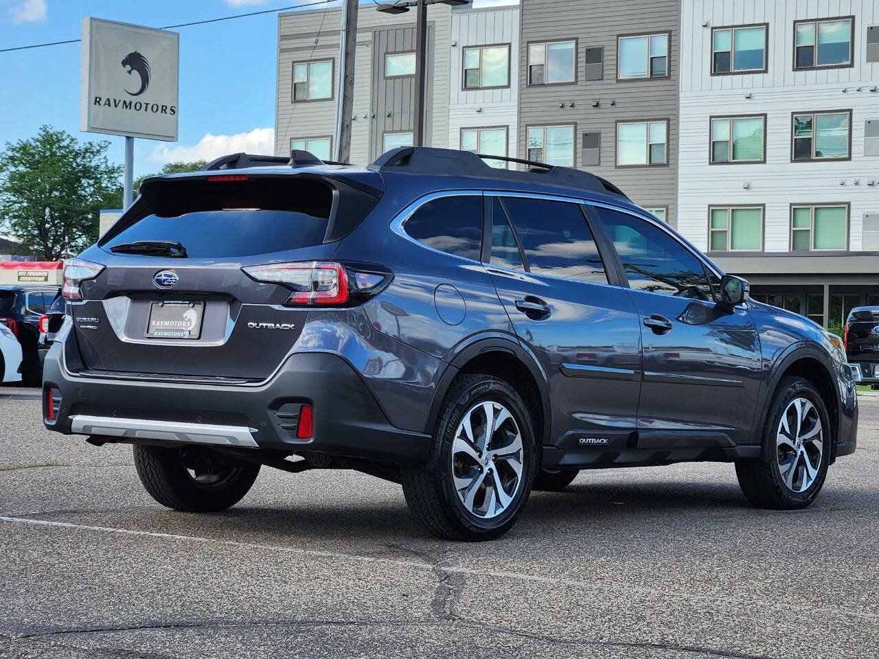 Used 2020 Subaru Outback Limited AWD/4WD image 10