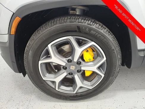 Used 2023 Rivian R1T Adventure AWD/4WD image 9