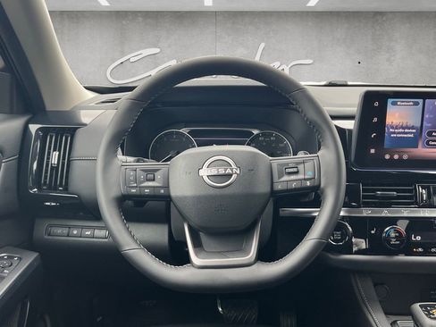 New 2026 Nissan Pathfinder SV image 21