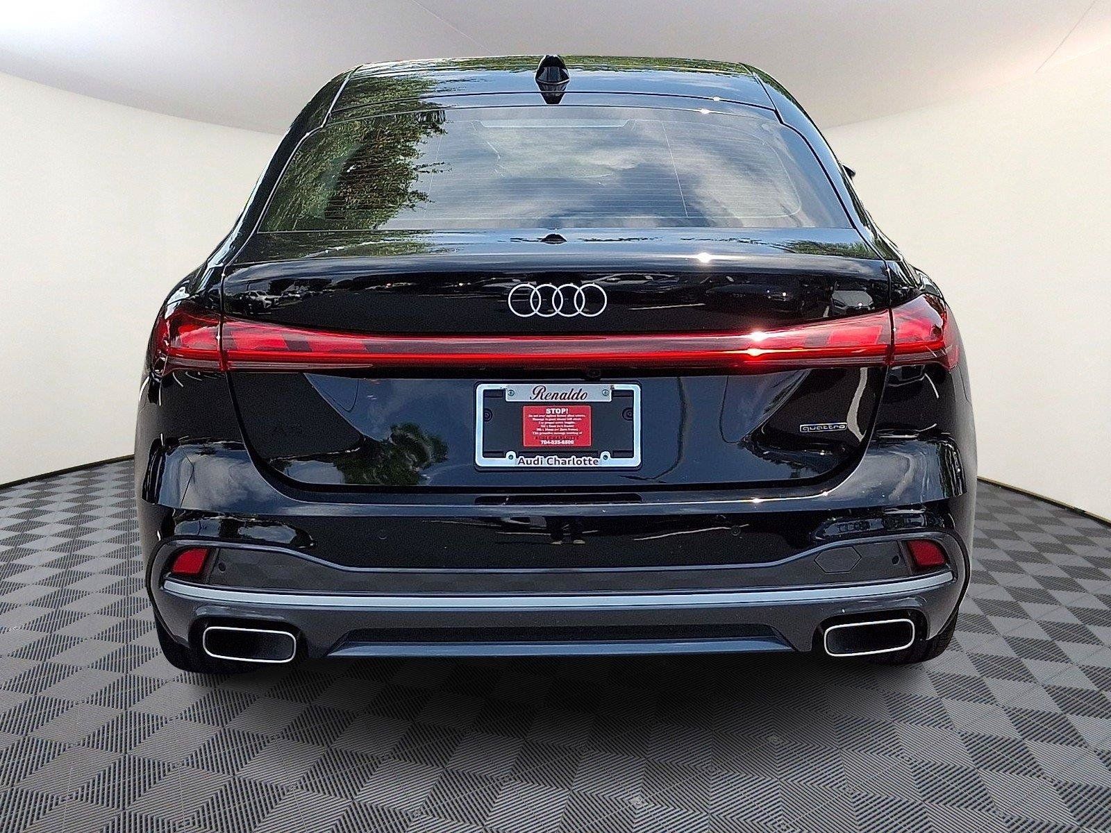 Used 2025 Audi A5 2.0T Prestige AWD/4WD image 5